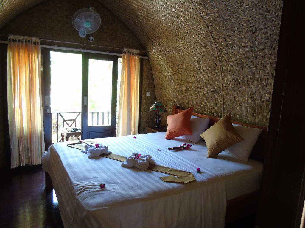 Villas Ganjor Gili Meno Zimmer foto
